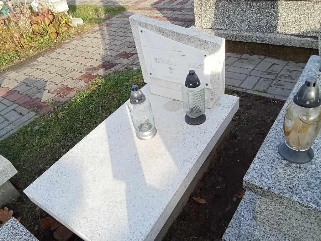 Grób Marek Szumielewicz