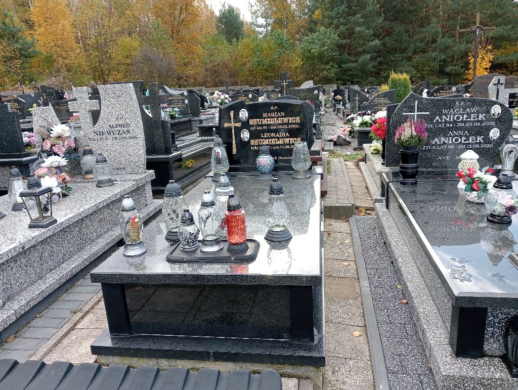 Grób Leokadia Szumielewicz